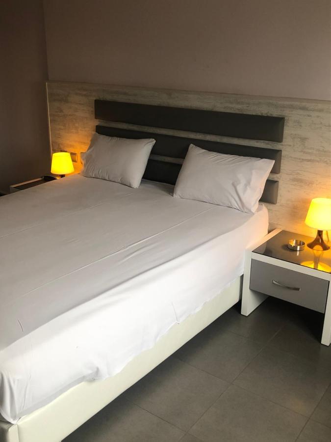 Αφροδίτη Hotel Neon Rysion Eksteriør billede